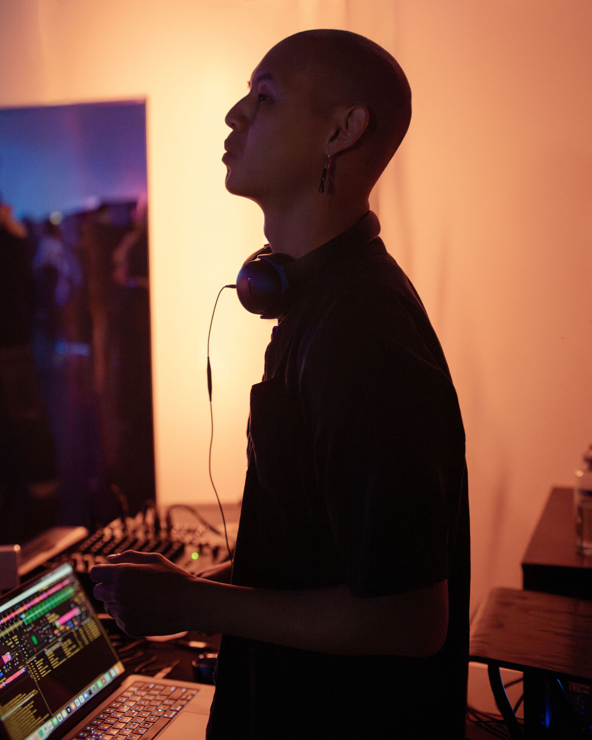 NewMoonFusion_DJ_SideProfile