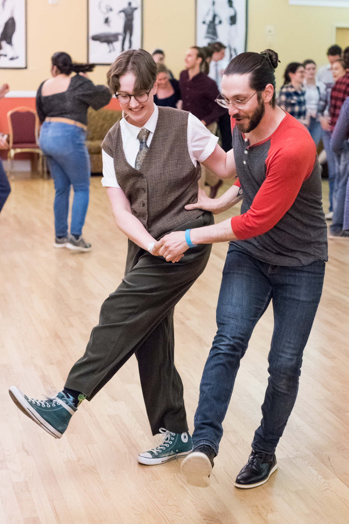 CMDance-Intercollegiate 5-Swing-Battle